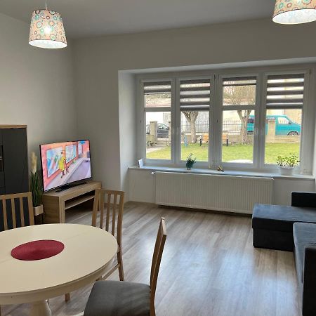 Apartament 3 Pokojowy Z Parkingiem Apartment Zabkowice Slaskie Bagian luar foto