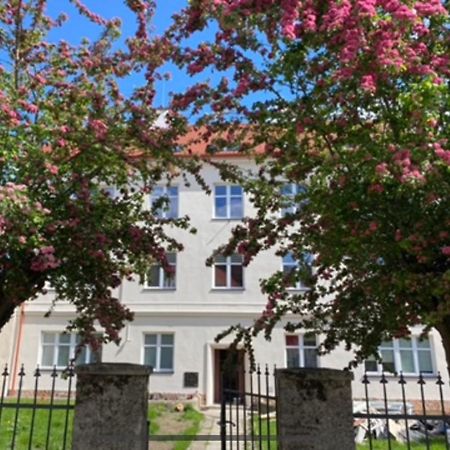 Apartament 3 Pokojowy Z Parkingiem Apartment Zabkowice Slaskie Bagian luar foto