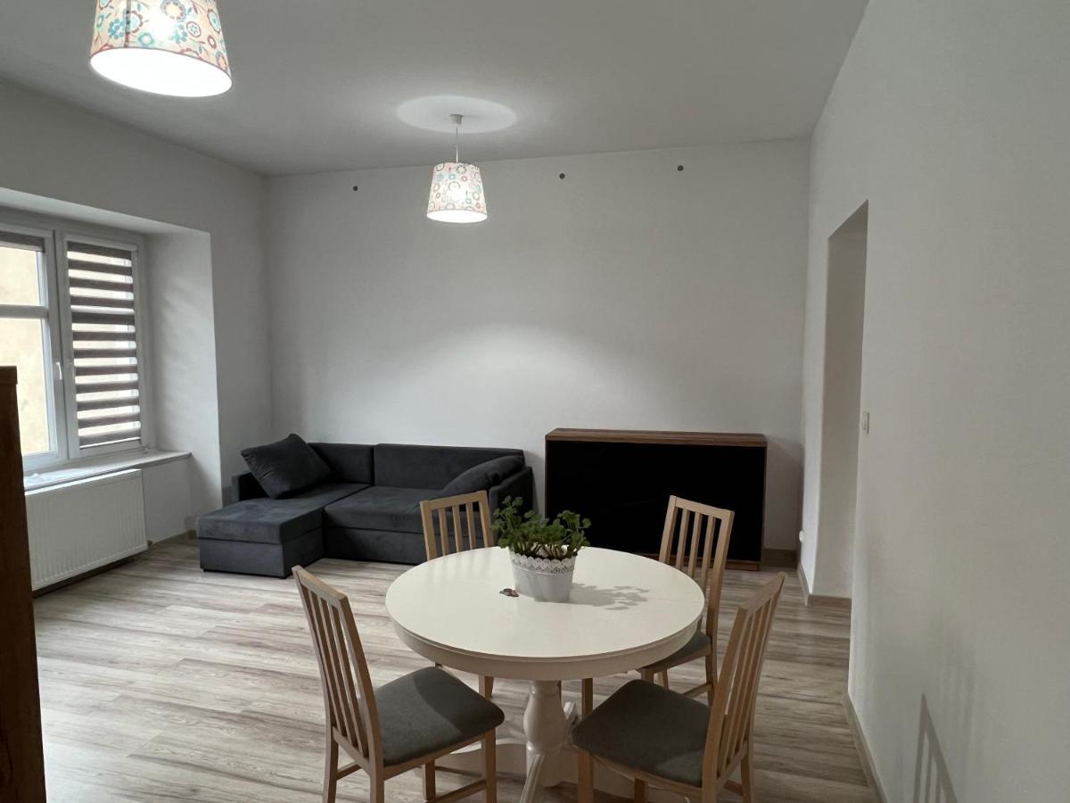 Apartament 3 Pokojowy Z Parkingiem Apartment Zabkowice Slaskie Bagian luar foto