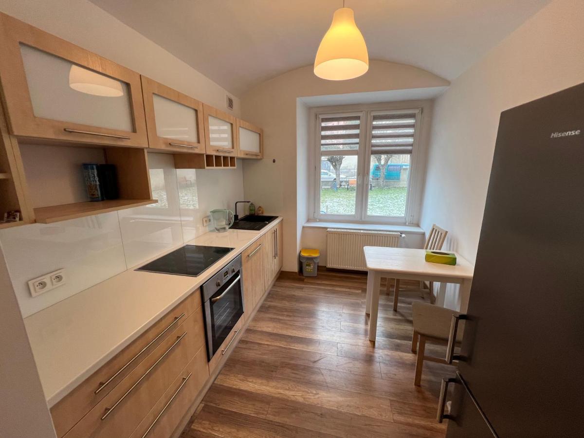 Apartament 3 Pokojowy Z Parkingiem Apartment Zabkowice Slaskie Bagian luar foto